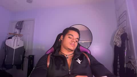 Snapshot of javiricorich chatting on 10-23-25, 12:43 javiSdick online show from 10-23-25, 12:43