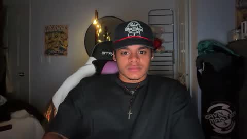 Snapshot of javiricorich chatting on 10-27-25, 08:18 javiSdick online show from 10-27-25, 08:18