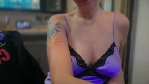 Snapshot of javlovesu chatting on 05-29-26, 07:23 JAV online show from 05-29-26, 07:23