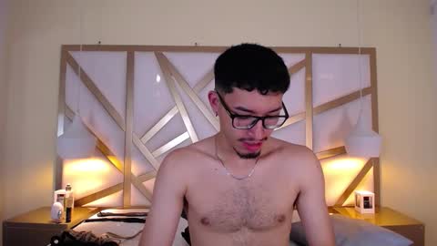 Snapshot of jaxon_carter chatting on 10-04-25, 10:19 jaxon_carter online show from 10-04-25, 10:19
