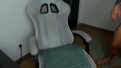 JaxonHunk online show from 03-09-25, 05:22