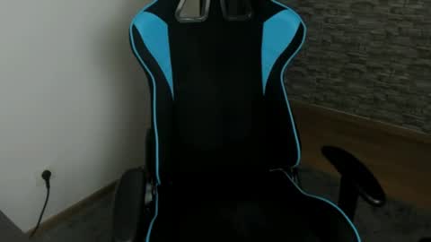 JaxonHunk online show from 04-13-26, 05:24