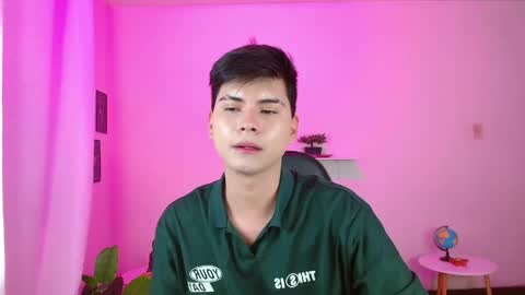 Snapshot of jay_cum18 chatting on 05-22-26, 01:39 Jay online show from 05-22-26, 01:39