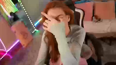 JennyBlighe online show from 03-25-26, 04:46