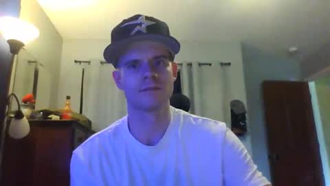 Snapshot of jaybrik92 chatting on 04-29-26, 04:33 Jlio Delgauto online show from 04-29-26, 04:33