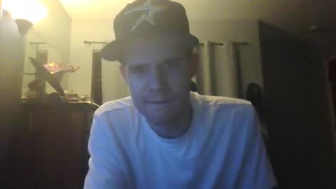 Snapshot of jaybrik92 chatting on 05-20-26, 02:18 Jlio Delgauto online show from 05-20-26, 02:18