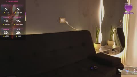 Snapshot of jaybrown_1 chatting on 10-30-25, 04:25 Jay online show from 10-30-25, 04:25