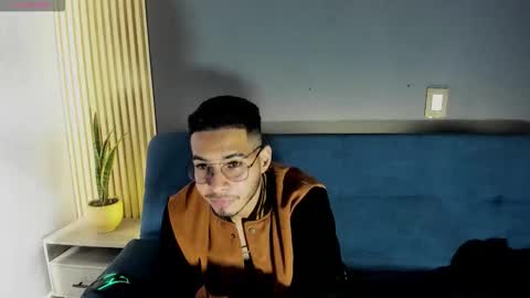 Snapshot of jaybrown_1 chatting on 12-02-25, 10:38 Jay online show from 12-02-25, 10:38