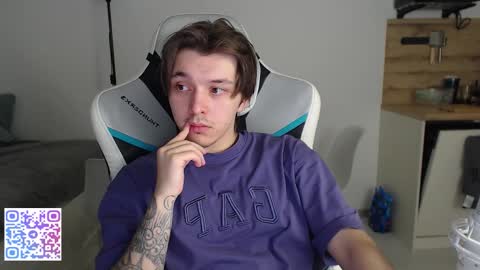 Jayce online show from 10-29-25, 02:08