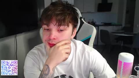 Jayce online show from 04-15-26, 05:47