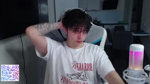 Jayce online show from 06-01-26, 01:24