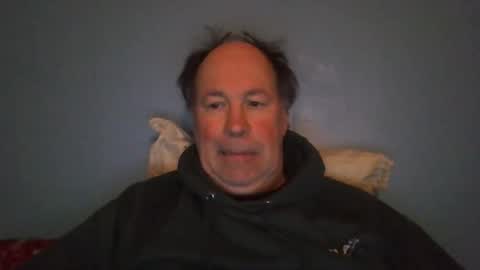 Snapshot of jaycu1962 chatting on 10-18-25, 06:16 Jay online show from 10-18-25, 06:16