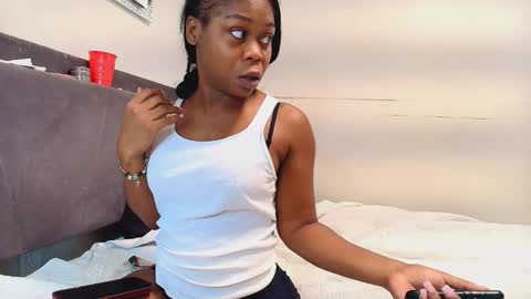 Naomiruty online show from 11-01-25, 06:04