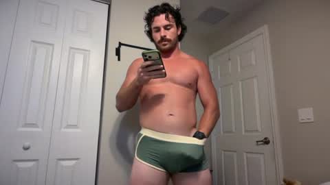 Snapshot of jaypipeahoe chatting on 07-07-26, 01:52 jaypipeahoe online show from 07-07-26, 01:52