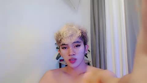 jaysee_hugecox online show from 05-20-26, 06:58