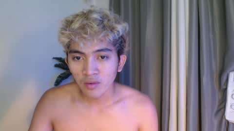 jaysee_hugecox online show from 06-01-26, 04:09