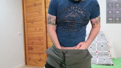 Snapshot of jayxcee_official chatting on 12-08-24, 02:09 jayxcee OFFICIAL online show from 12-08-24, 02:09