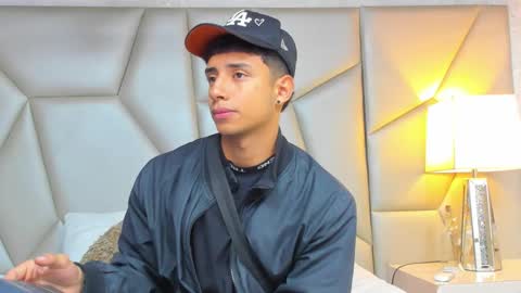 jaze_bradley online show from 03-10-25, 11:21