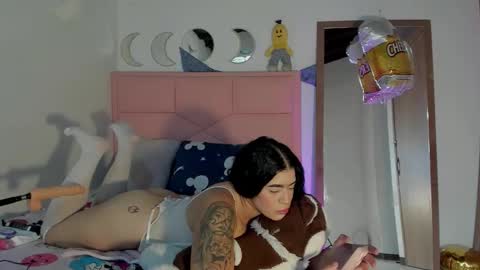 Snapshot of jazmin_barreraa chatting on 10-07-25, 06:16 jazmin  online show from 10-07-25, 06:16