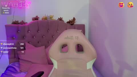 Snapshot of jazmin_tay chatting on 01-18-25, 10:17 Jazmin online show from 01-18-25, 10:17