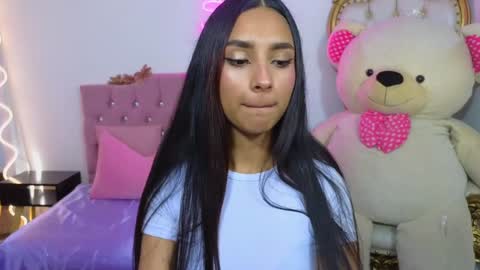 Snapshot of jazmin_tay chatting on 01-25-25, 07:28 Jazmin online show from 01-25-25, 07:28