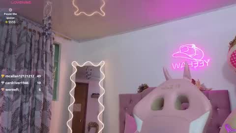 Snapshot of jazmin_tay chatting on 02-17-25, 10:47 Jazmin online show from 02-17-25, 10:47