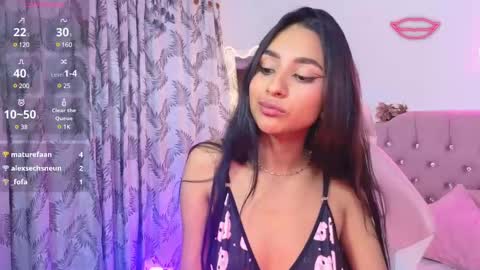 Snapshot of jazmin_tay chatting on 02-25-25, 10:29 Jazmin online show from 02-25-25, 10:29
