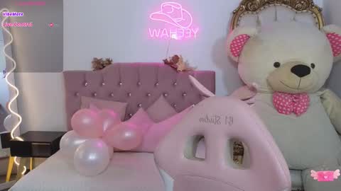 Snapshot of jazmin_tay chatting on 03-01-25, 07:15 Jazmin online show from 03-01-25, 07:15