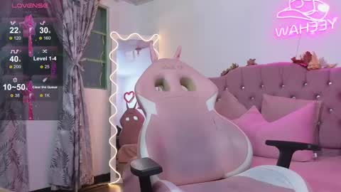 Snapshot of jazmin_tay chatting on 03-11-25, 10:20 Jazmin online show from 03-11-25, 10:20