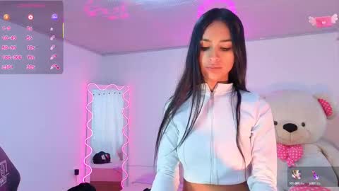 Snapshot of jazmin_tay chatting on 09-17-25, 11:56 Jazmin online show from 09-17-25, 11:56