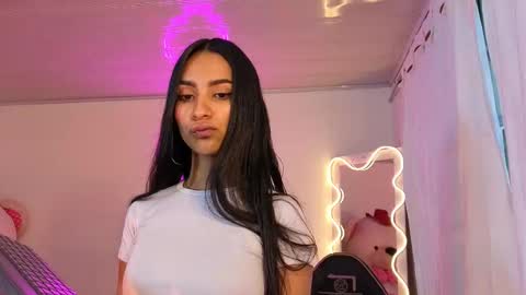 Snapshot of jazmin_tay chatting on 10-07-25, 11:40 Jazmin online show from 10-07-25, 11:40