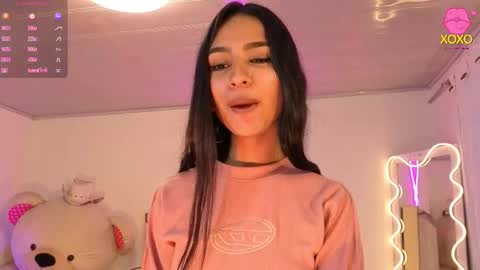 Snapshot of jazmin_tay chatting on 10-24-25, 11:39 Jazmin online show from 10-24-25, 11:39