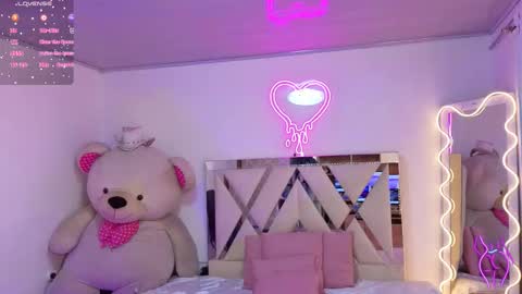 Snapshot of jazmin_tay chatting on 11-11-25, 11:32 Jazmin online show from 11-11-25, 11:32