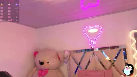 Snapshot of jazmin_tay chatting on 11-22-25, 11:42 Jazmin online show from 11-22-25, 11:42