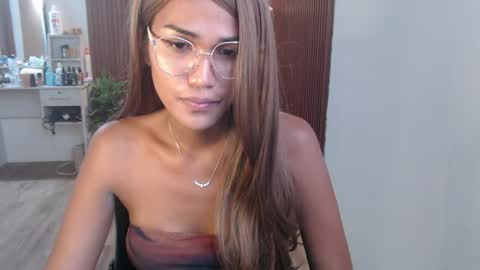 Snapshot of jazz0295 chatting on 05-10-26, 04:28 jasmine online show from 05-10-26, 04:28
