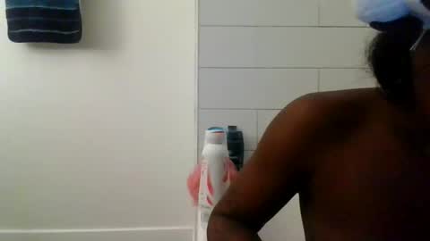 Jazzystelo online show from 10-15-25, 06:02