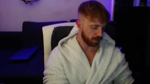 Snapshot of jb_cams chatting on 01-14-25, 11:05 jb_cams online show from 01-14-25, 11:05