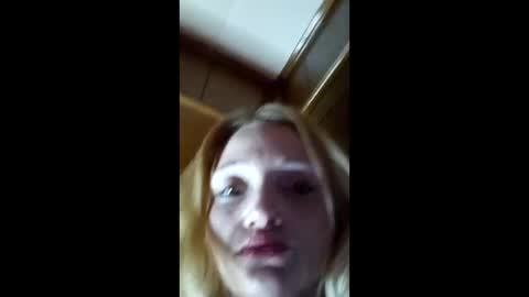 Snapshot of jbeautyxx chatting on 10-01-25, 06:36 J Nicole online show from 10-01-25, 06:36