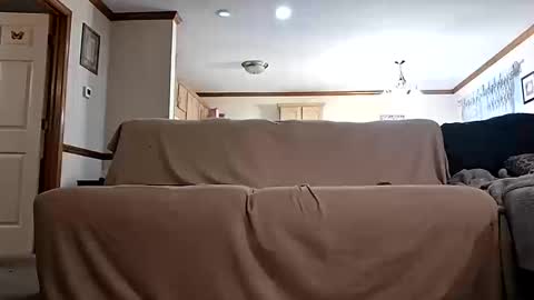 Snapshot of jbeautyxx chatting on 10-14-25, 11:44 J Nicole online show from 10-14-25, 11:44