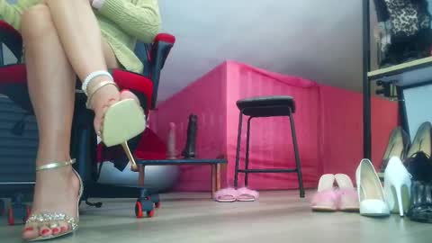 Snapshot of jbisex chatting on 12-14-25, 01:11 Jbisex online show from 12-14-25, 01:11