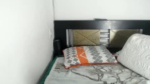 Lin online show from 01-16-26, 05:11