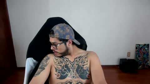 Snapshot of jbx6x9 chatting on 07-12-26, 08:33 NiceD online show from 07-12-26, 08:33