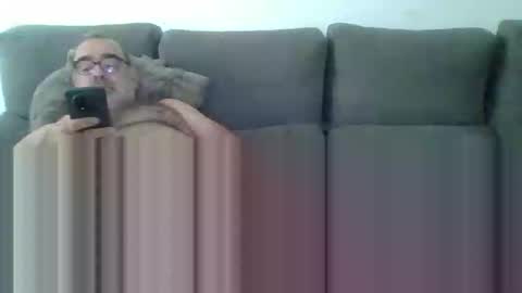 Snapshot of jcadx69 chatting on 10-15-25, 11:10 jcadx69 online show from 10-15-25, 11:10