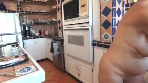 JCcurves online show from 01-03-25, 05:20