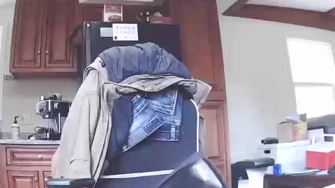 Snapshot of jd19852 chatting on 10-12-25, 08:19 jd19852 online show from 10-12-25, 08:19