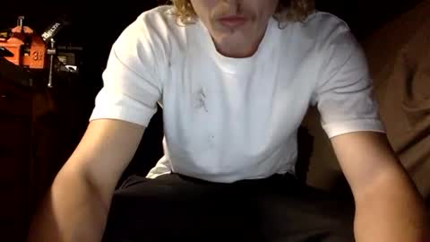 Snapshot of jdubba420 chatting on 09-21-25, 04:03 jdubba420 online show from 09-21-25, 04:03