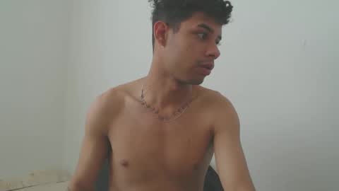 jeampier_sexy online show from 01-12-25, 07:42