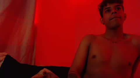 jeampier_sexy online show from 03-10-25, 01:45