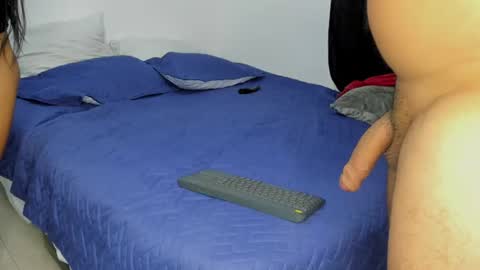 Snapshot of jean_and_isabel chatting on 07-01-26, 01:07 jean_and_isabel online show from 07-01-26, 01:07