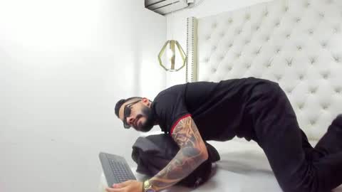 JEAN online show from 04-02-26, 08:17